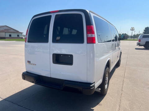 2022 Chevrolet Express LS 3500