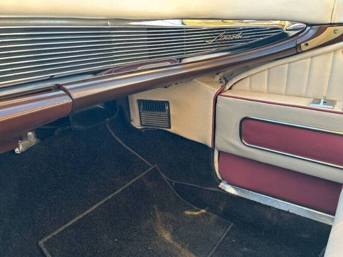 1958 Lincoln Premiere