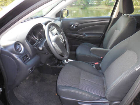 2019 Nissan Versa SV