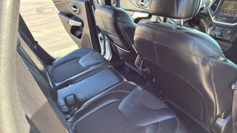 2018 Jeep Cherokee Latitude Plus