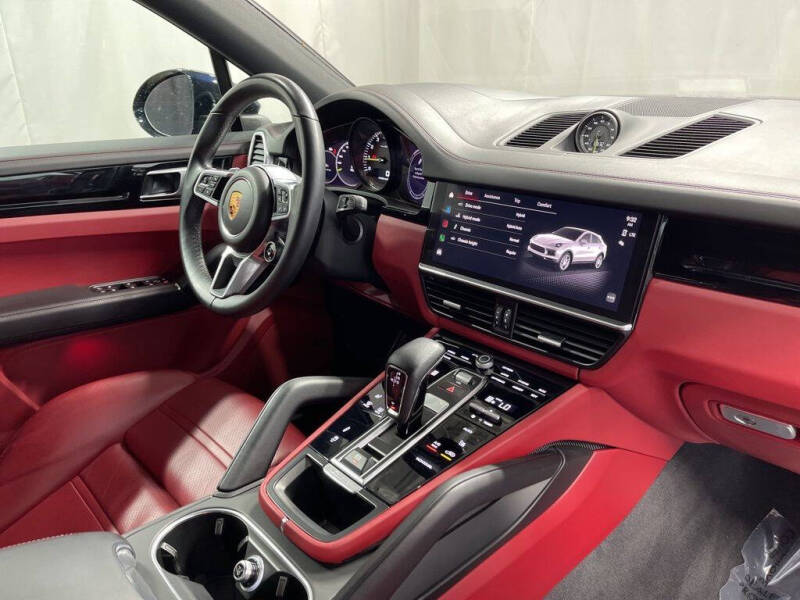2022 Porsche Cayenne