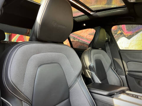 2019 Volvo S60 T6 R-Design