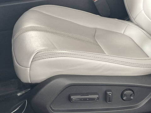 2024 Honda Pilot EX-L w/Rear Captain's Chairs