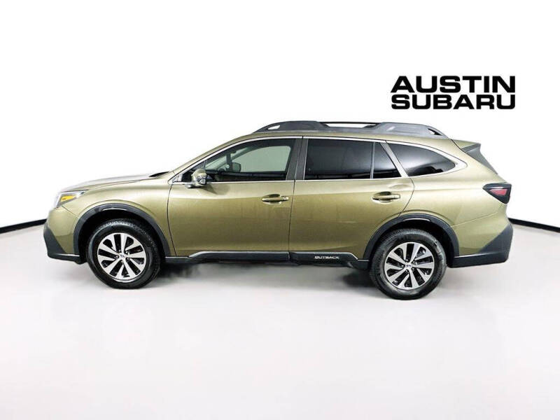2022 Subaru Outback Premium