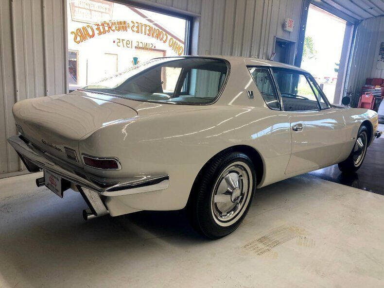 1963 Studebaker Avanti