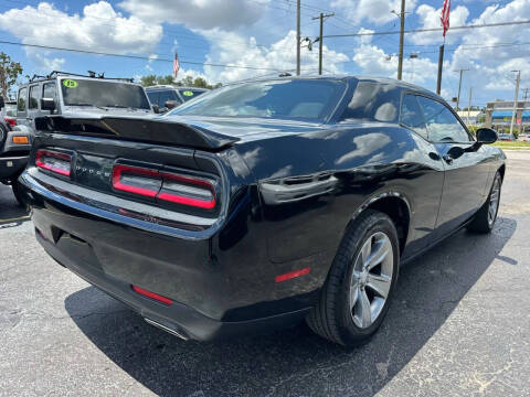 2020 Dodge Challenger SXT