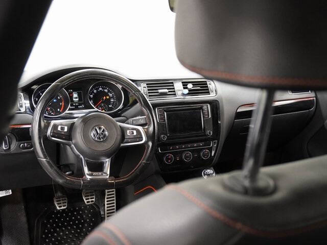 2017 Volkswagen Jetta 2.0T GLI