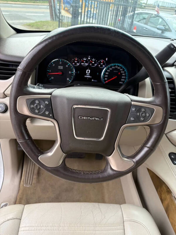 2017 GMC Yukon Denali