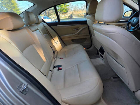 2015 BMW 5 Series 528i