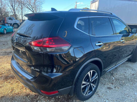 2018 Nissan Rogue SV