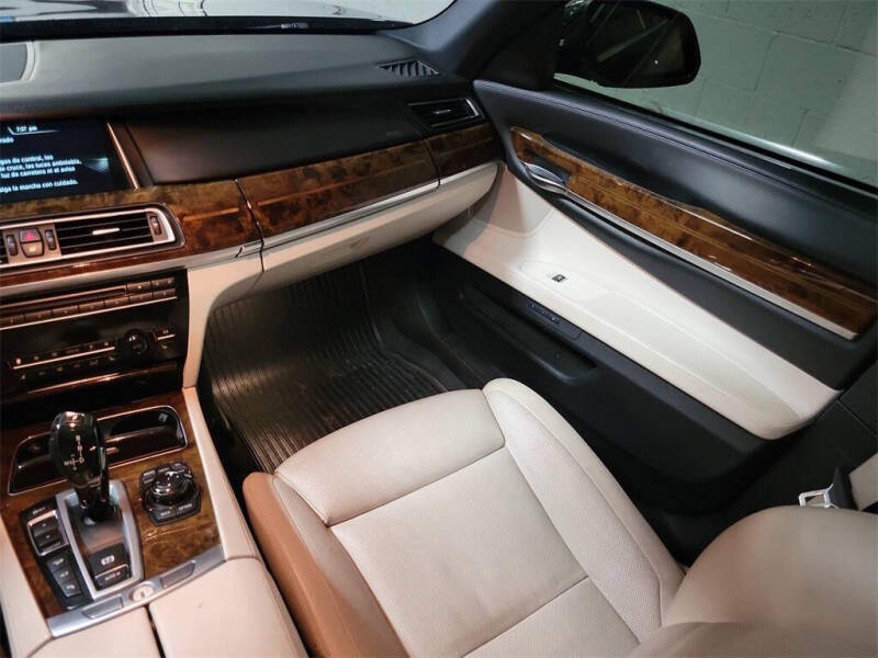 2013 BMW 7 Series 750i xDrive