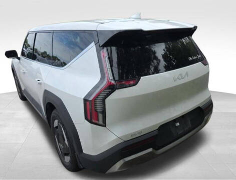 2024 Kia EV9 Light Long Range