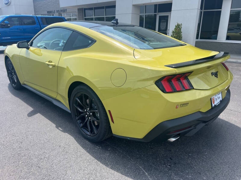 2025 Ford Mustang EcoBoost