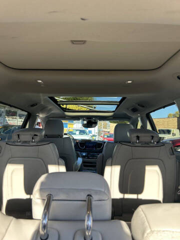 2017 Chrysler Pacifica Limited