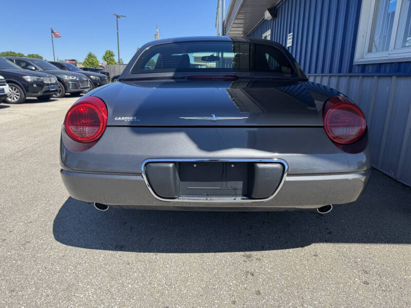 2003 Ford Thunderbird