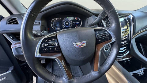 2020 Cadillac Escalade Luxury