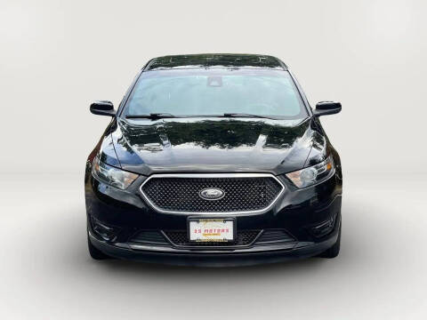 2016 Ford Taurus SHO