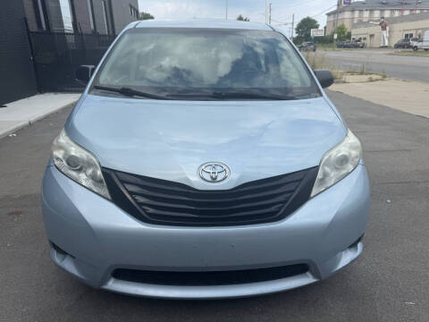 2015 Toyota Sienna L 7-Passenger
