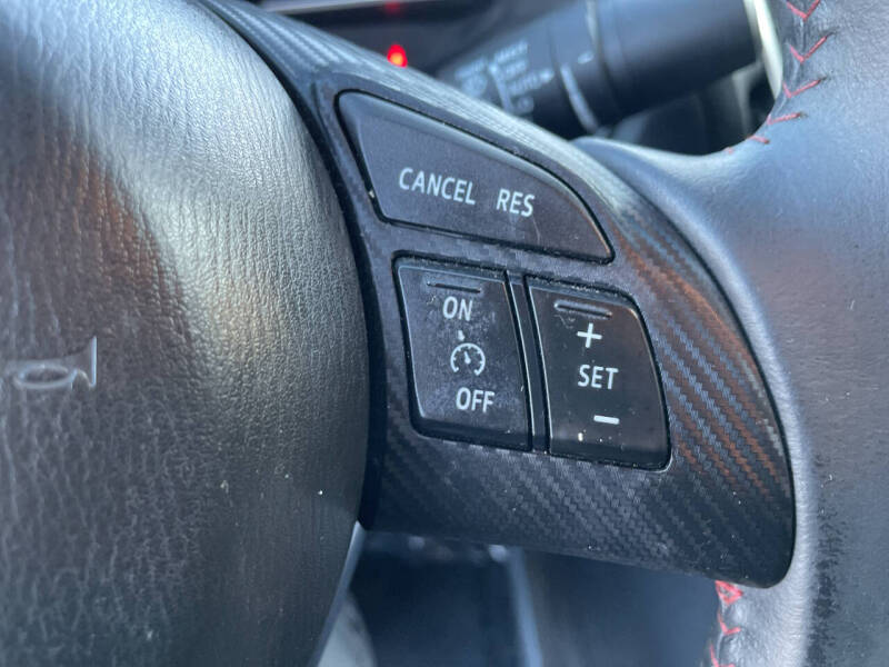 2016 Mazda MAZDA3 i Grand Touring