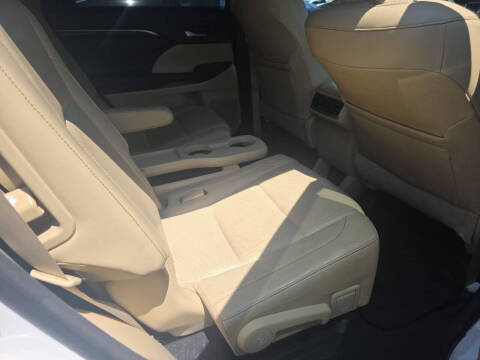 2014 Toyota Highlander Limited Platinum