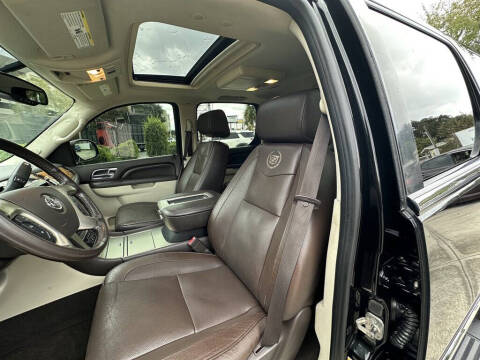 2011 Cadillac Escalade ESV Platinum Edition