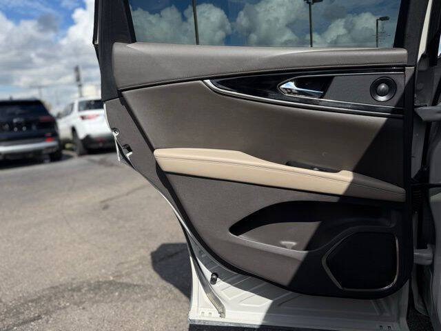 2022 Lincoln Nautilus Reserve