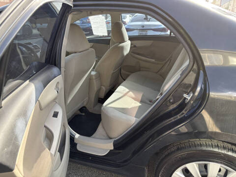 2013 Toyota Corolla LE