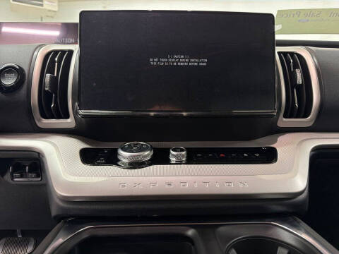 2027 Ford Expedition Active