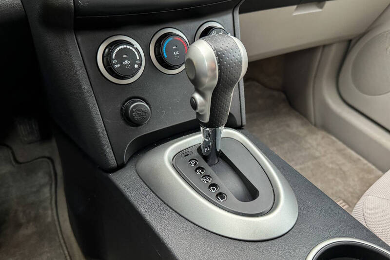 2009 Nissan Rogue S