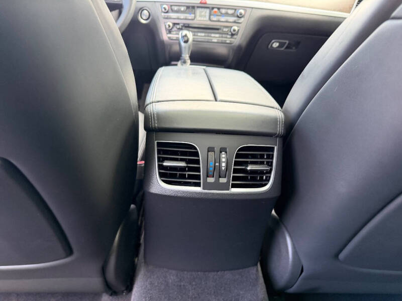 2015 Hyundai Genesis 5.0L