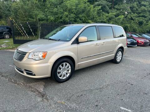 2015 Chrysler Town and Country for sale at Dream Auto Group in Dumfries VA