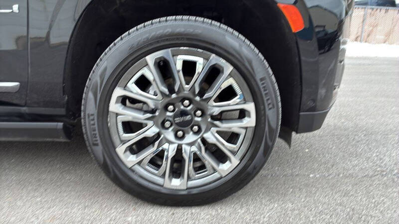 2023 GMC Yukon XL Denali Ultimate