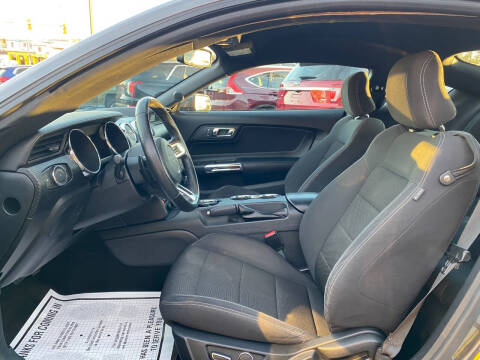 2016 Ford Mustang V6