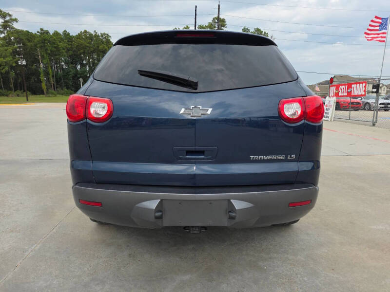 2011 Chevrolet Traverse LS
