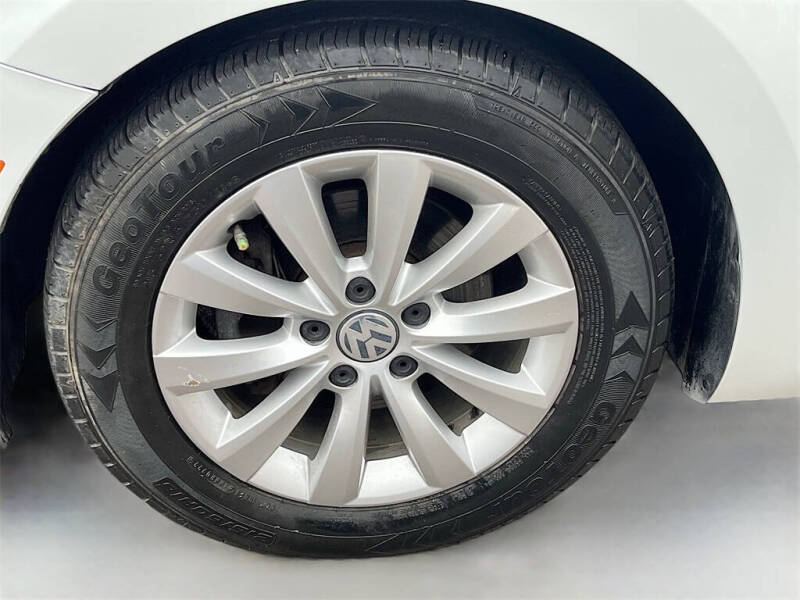 2017 Volkswagen Beetle 1.8T S