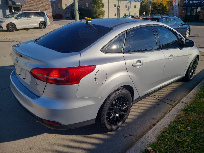 2018 Ford Focus SE photo 8