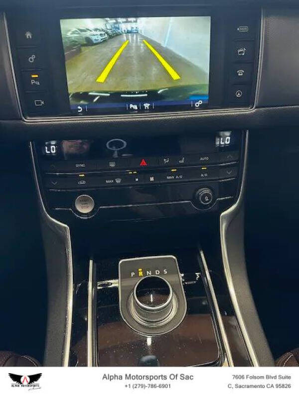 2016 Jaguar XF R-Sport