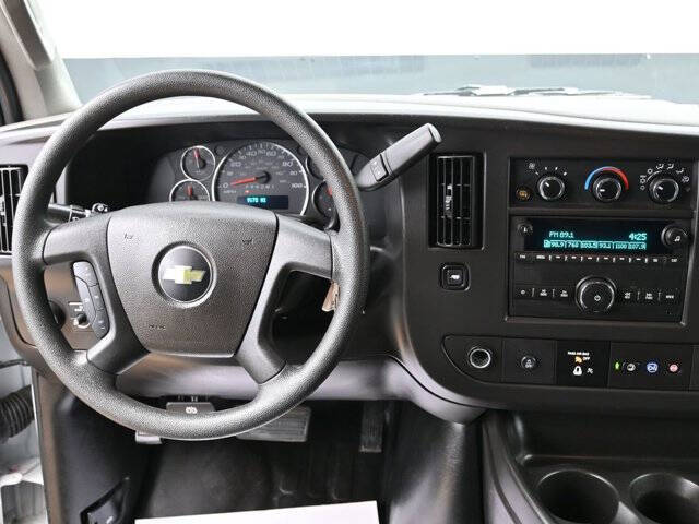 2024 Chevrolet Express 3500