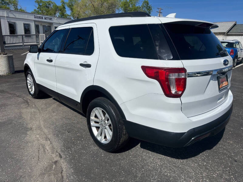 2016 Ford Explorer