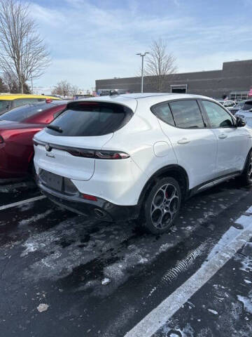 2024 Alfa Romeo Tonale Hybrid Veloce