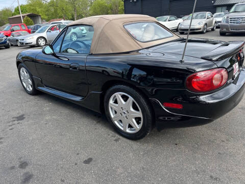2004 Mazda MX-5 Miata LS