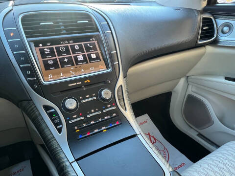 2019 Lincoln Nautilus Black Label