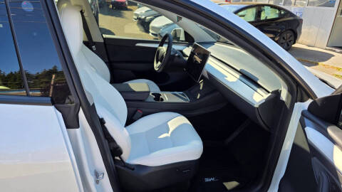 2025 Tesla Model Y Long Range