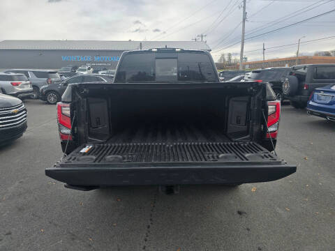 2023 Nissan Titan Platinum Reserve