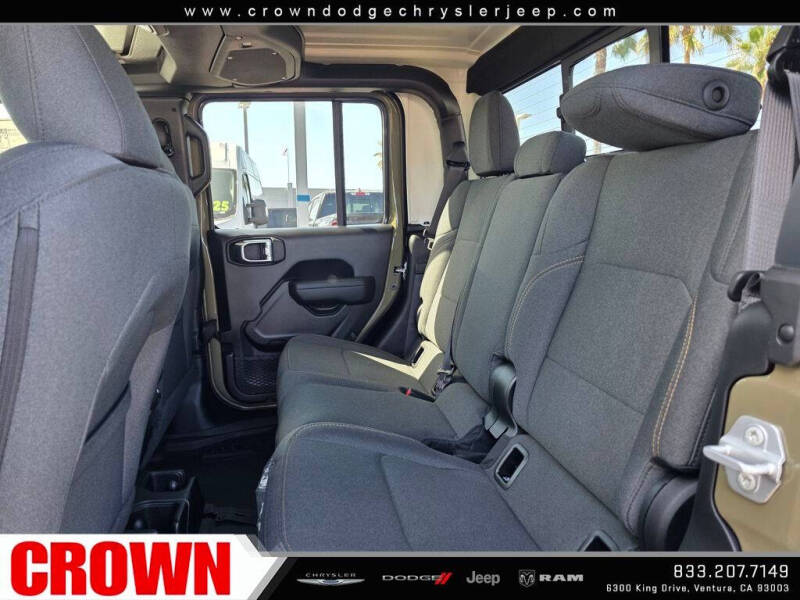 2025 Jeep Gladiator Willys