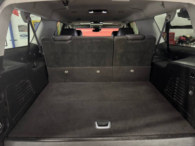 2017 Cadillac Escalade ESV Luxury