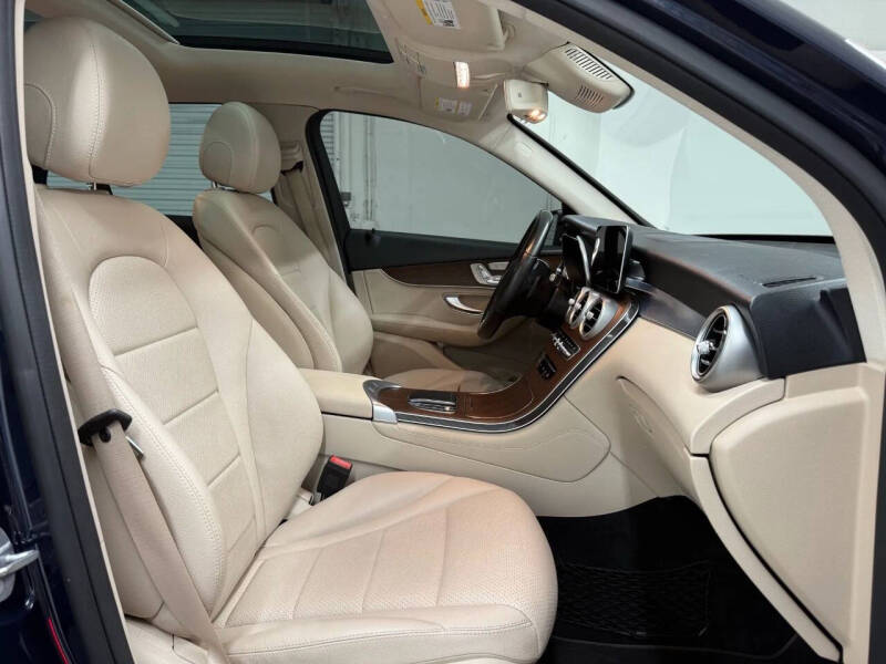 2020 Mercedes-Benz GLC GLC 300