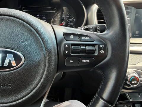 2017 Kia Sorento LX