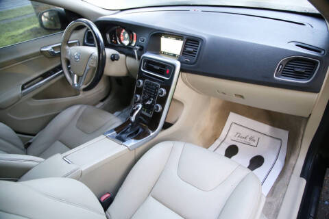 2016 Volvo V60 T5 Drive-E Premier