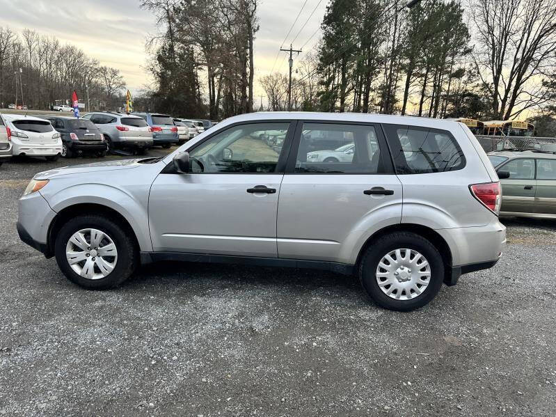 2010 Subaru Forester X photo 13